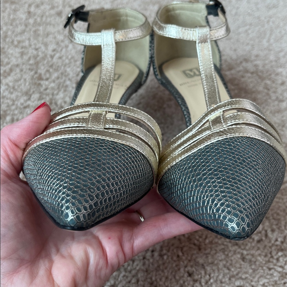 Bruno Magli Gold Embossed T- Strap Heels - Picture 4 of 9